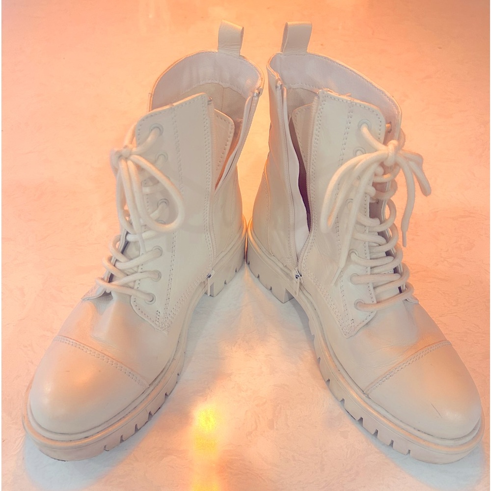 ALDO white boots size 8.5